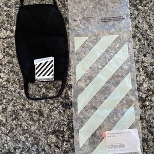 OFF-WHITE Diagonals Mask - Black/White - One Size